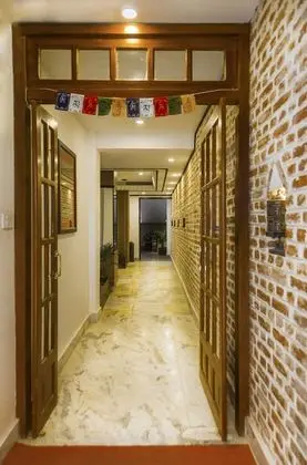 Harati Manor Inn - Dış Mekan