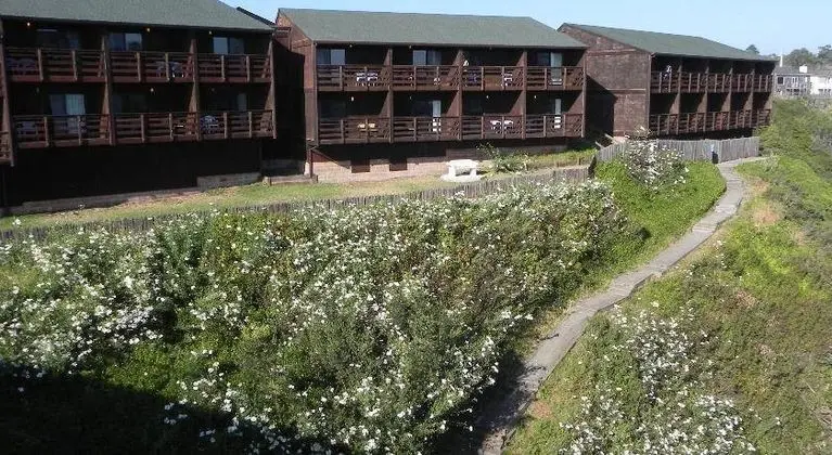 Harbor Lite Lodge
