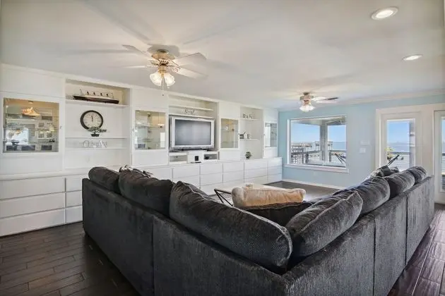 Harbor View Breeze