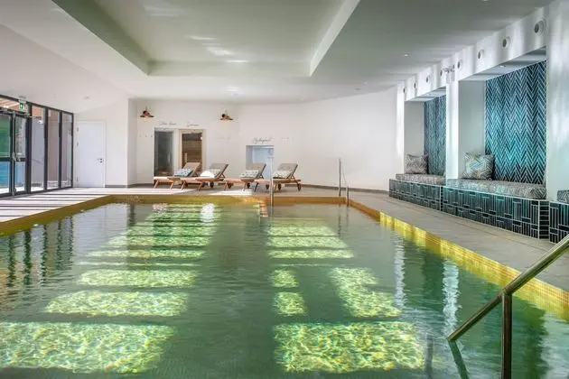 Harbour Beach Club & Hotel - Havuz