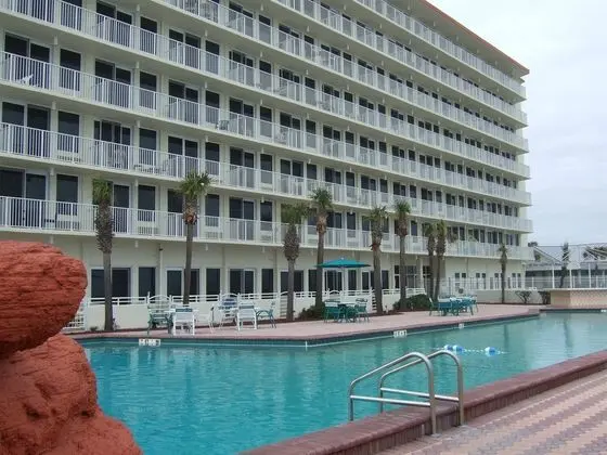 Harbour Beach Oceanfront Resort