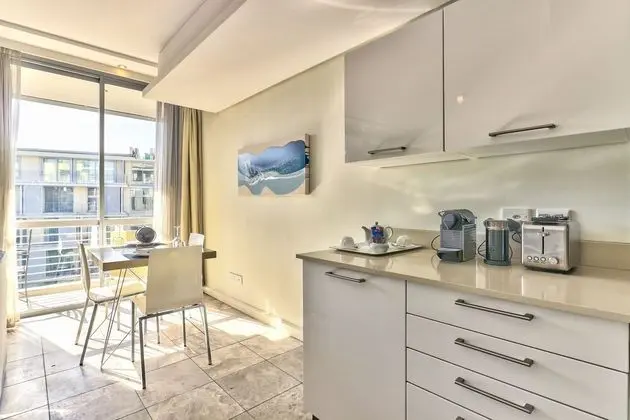 Harbour Bridge - Waterfront Precinct - Yerinde Yemek