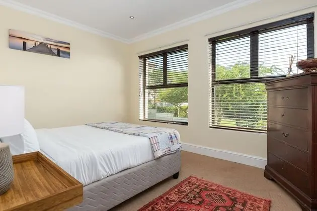 Harbour Close 18 - Oda