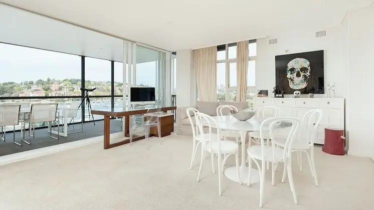 Harbour Front Single Level Apartment - İç Mekan