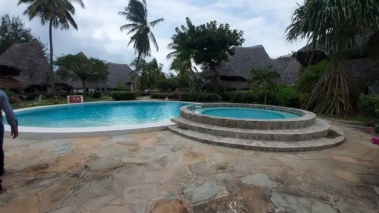 Harbour Key Cottages - Havuz