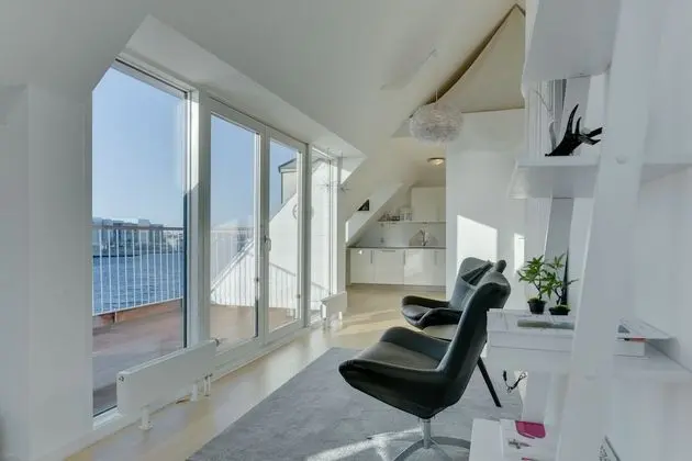 Harbour Penthouse
