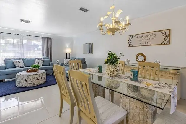 Hardee House in Gulf Gate Neighborhood - Dış Mekan