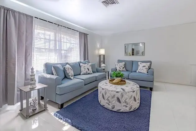 Hardee House in Gulf Gate Neighborhood - Öne Çıkan Resim