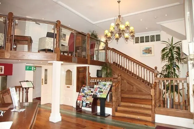 Harding Hotel - Lobi