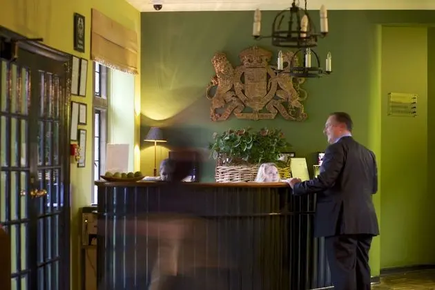 Hare And Hounds Hotel - Lobi