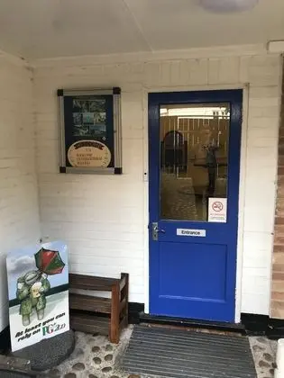 Harlow International Hostel - Dış Mekan