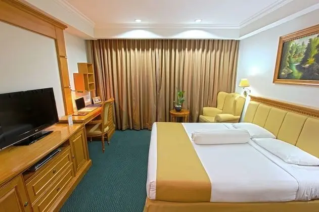 Harmoni Suites Hotel