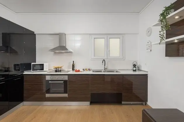 Harmony Elegant Central Apartment - Mutfak