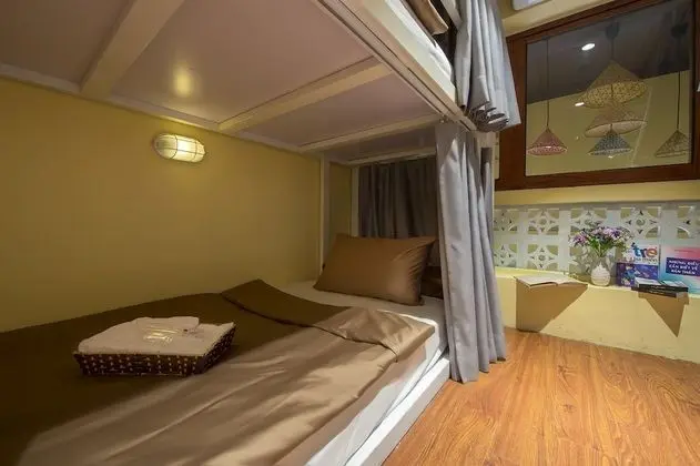 Harmony Homestay Vintage of Old Quarter - Oda