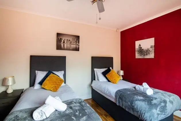 Harmony House- Impeccable 4-bed in Derby - Oda