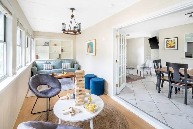 Harper by Avantstay Beautiful Home w/ Pool Walk to the Beach! - İç Mekan