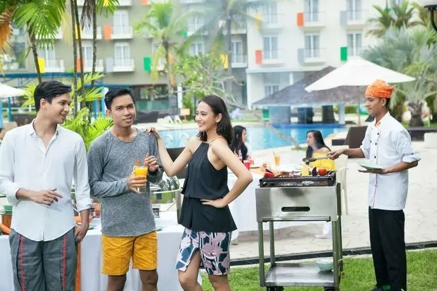HARRIS Resort Batam Waterfront - Yerinde Yemek