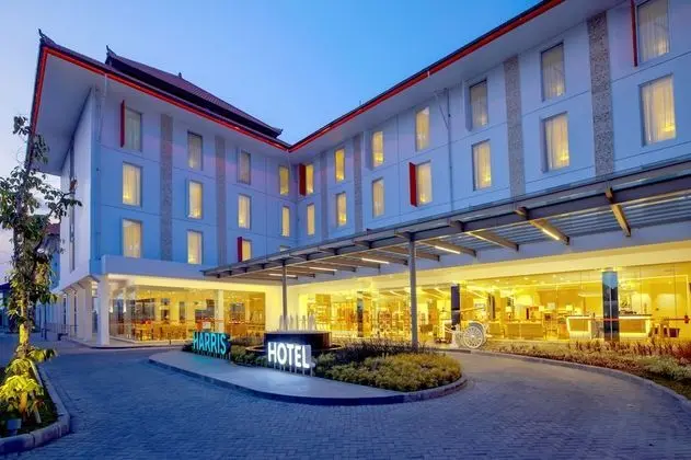 HARRIS Hotel & Conventions Denpasar - Bali - CHSE Certified - Dış Mekan