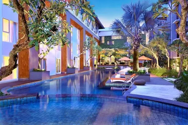 HARRIS Hotel & Residence Sunset Road - Bali - CHSE Certified