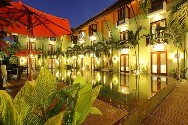 Harris Hotel Tuban - Havuz