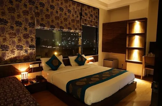 Hotel Harsh Paradise