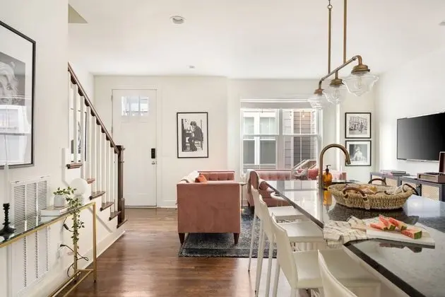 Hart Suite 12 by Avantstay Gorgeous Town House w/ Modern Amenities in Nashville! - Öne Çıkan Resim