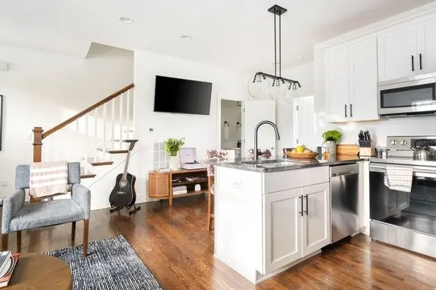 Hart Suite 3 by Avantstay Gorgeous Town House w/ Modern Amenities in Nashville! - Öne Çıkan Resim