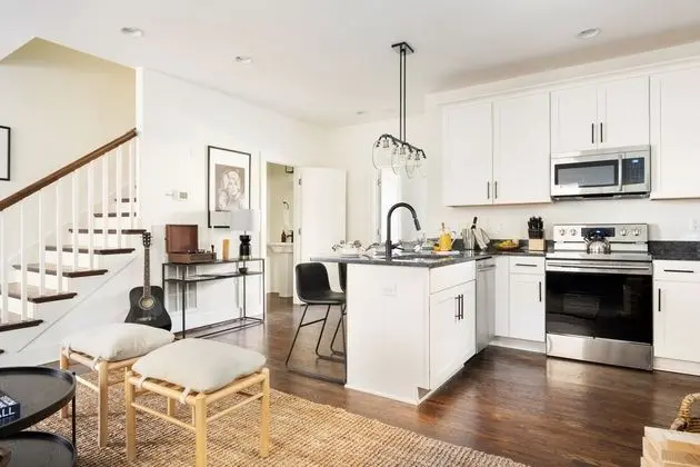 Hart Suite 6 by Avantstay Gorgeous Town House w/ Modern Amenities in Nashville! - İç Mekan