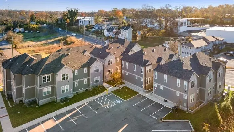 Hart Suite Buyout 3 by Avantstay Two Town House Buyout w/ Modern Amenities in Nashville!