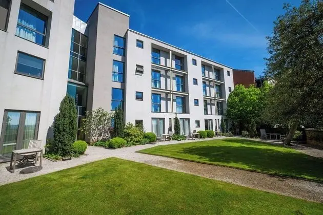 Hart's Hotel - Öne Çıkan Resim