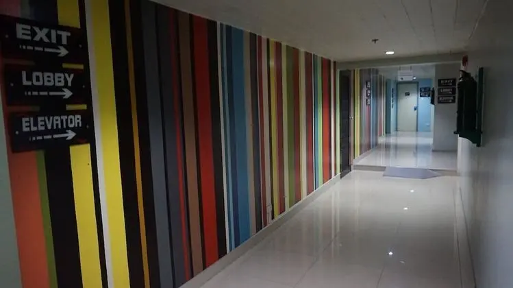 Harts Hotel Quezon City - İç Mekan
