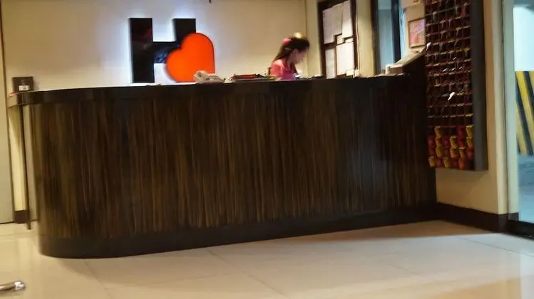 Harts Hotel Quezon City - Lobi