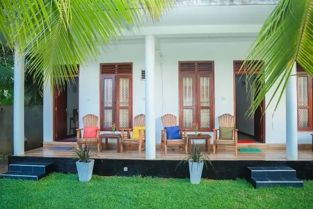 Hasaranga Holiday House