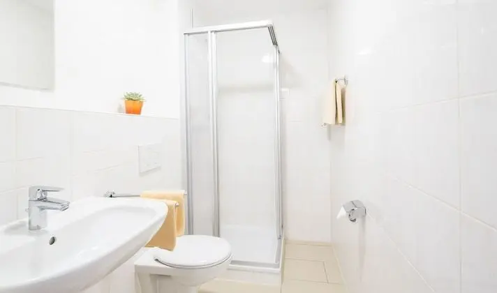 Haus Emona - Ihre Pension in Freiburg - Banyo Tipleri
