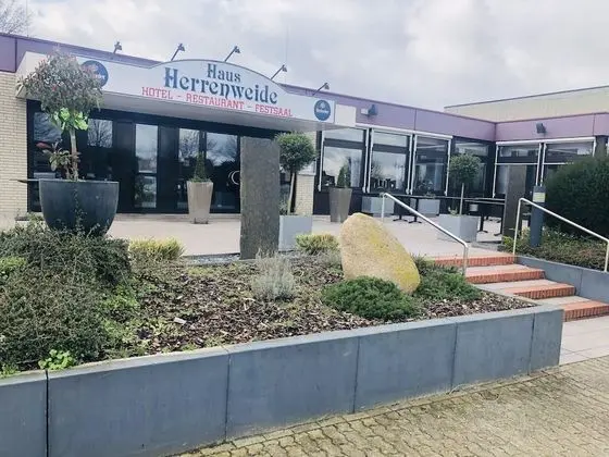 Hotel Haus Herrenweide - 1