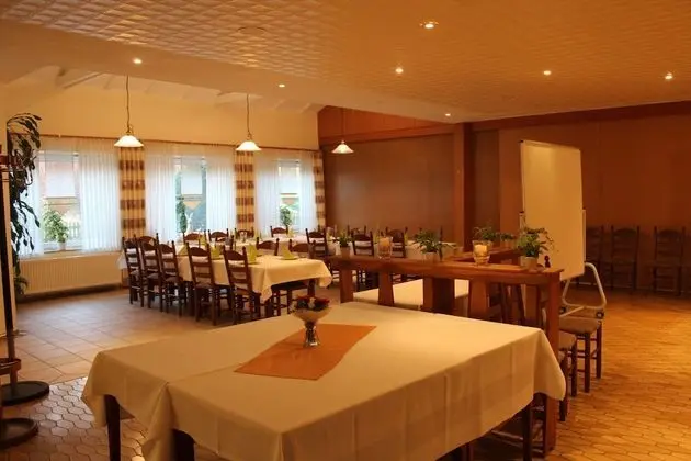 Hotel Haus Lüssing - Misafir Tesisleri ve Hizmetleri