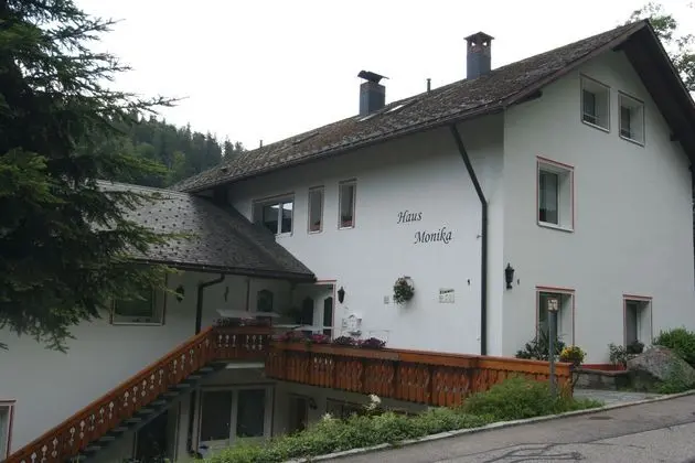 Haus Monika R