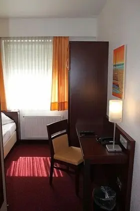 Haus Sparkuhl Hotel Garni - Oda