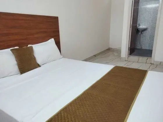 Hotel Haven Comfort Near Railway Station - Oda