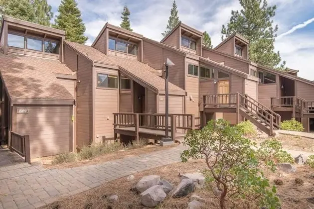 Hawk's Eye by Avantstay Cozy Condo w/ Views & Access to Northstar Resort Community