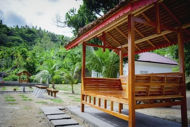 The Hawk's Nest Resort