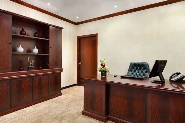 Hawthorn Suites By Wyndham Al Khobar