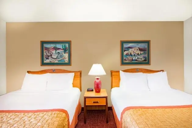 HAWTHORN SUITES BY WYNDHAM ALBUQUERQUE