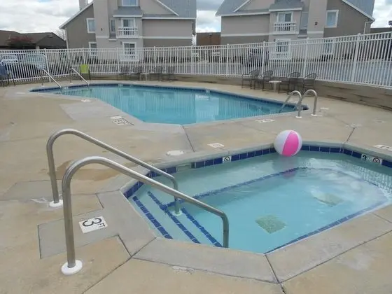 HAWTHORN SUITES BY WYNDHAM GREEN BAY