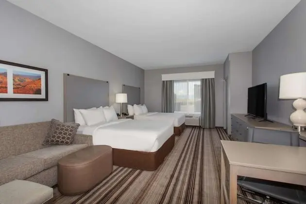 Hawthorn Suites by Wyndham Loveland - Oda