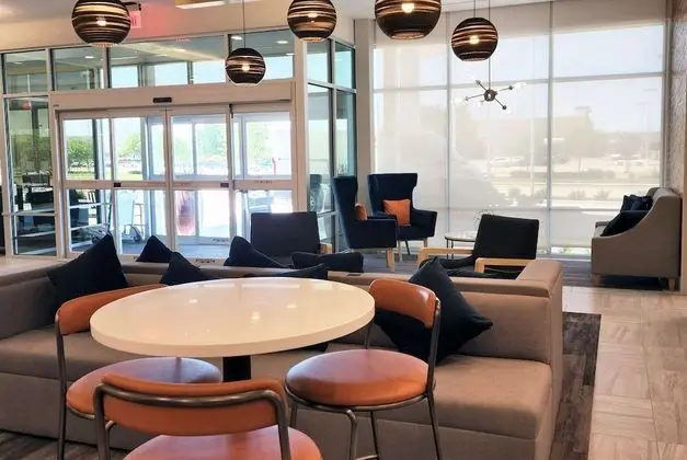 Hawthorn Suites by Wyndham Pflugerville - Lobi
