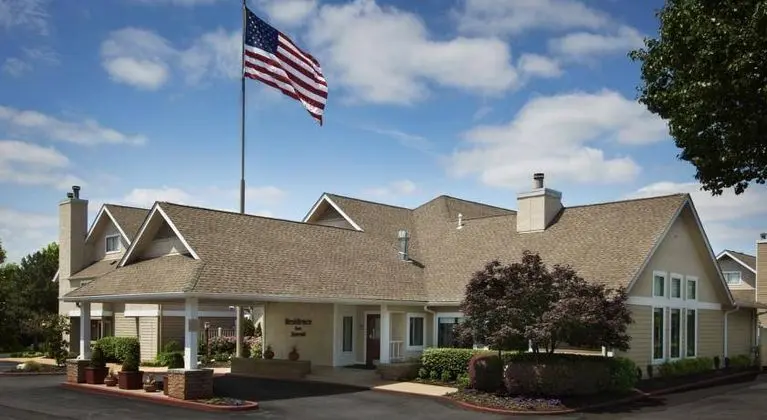 Hawthorn Suites by Wyndham St. Louis Westport Plaza