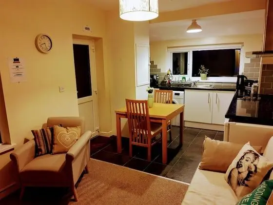 The Hazeldene Apartment - Yerinde Yemek