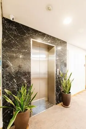 HB Serviced Apartment - 121B Quan Hoa - Lobi