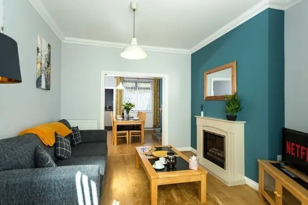 HC Property - Merlin - Bar